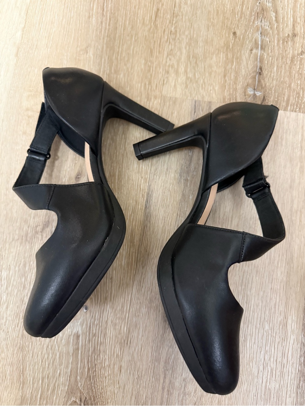 Clarks Black Women's Mary Jane Heeled Pumps with Strap - Picture 3 of 5